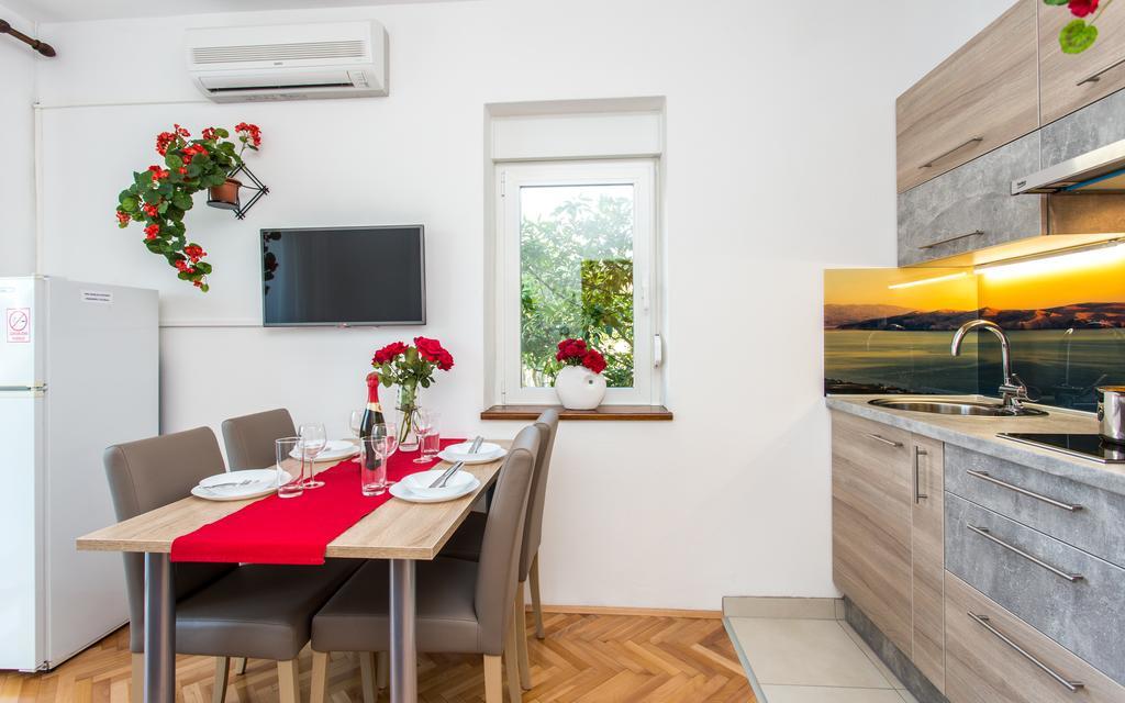 Apartments Lucija Baska  Exterior photo